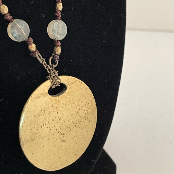 Gold Disc & Beaded Necklace - Picture 4 of 6